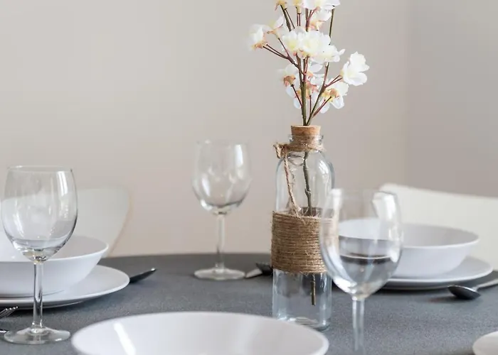 Elena Apartman