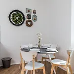 Elena Apartment *