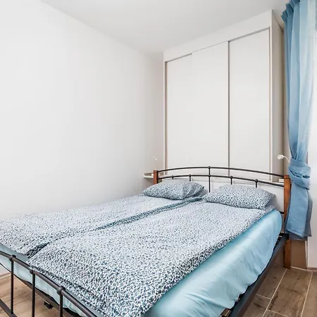 Elena Apartamento